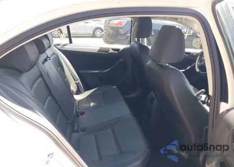 2014 Volkswagen Jetta 1.8T Se from USA, damaged, VIN 3VWD17AJ9EM420615